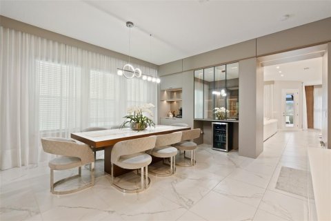 House in Winter Garden, Florida 5 bedrooms, 360.27 sq.m. № 1690526 - photo 9
