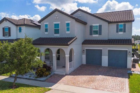 House in Winter Garden, Florida 5 bedrooms, 360.27 sq.m. № 1690526 - photo 1