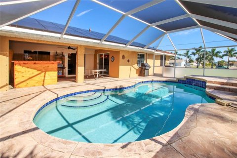 Casa en alquiler en Punta Gorda, Florida, 3 dormitorios, 161.56 m2 № 930846 - foto 4