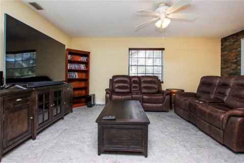 Casa en alquiler en Punta Gorda, Florida, 3 dormitorios, 161.56 m2 № 930846 - foto 8