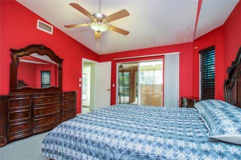 Casa en alquiler en Punta Gorda, Florida, 3 dormitorios, 161.56 m2 № 930846 - foto 14