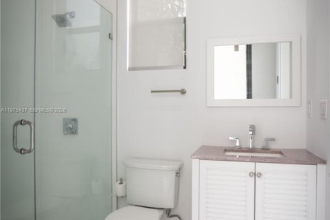 Townhouse in Miami, Florida 4 bedrooms, 240.71 sq.m. № 2040052 - photo 4