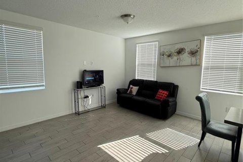 Townhouse in Orlando, Florida 3 bedrooms, 134.89 sq.m. № 2219087 - photo 6