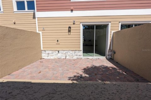 Townhouse in Kissimmee, Florida 3 bedrooms, 143.72 sq.m. № 1150339 - photo 2