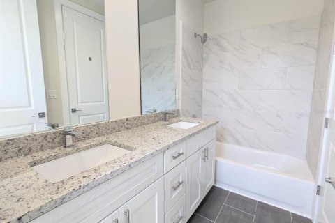 Townhouse in Kissimmee, Florida 3 bedrooms, 143.72 sq.m. № 1150339 - photo 8