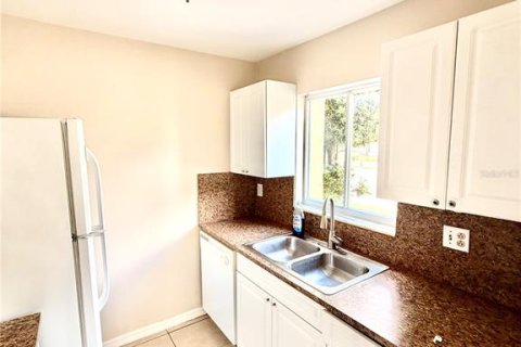 Condo in Tampa, Florida, 1 bedroom  № 2234171 - photo 8