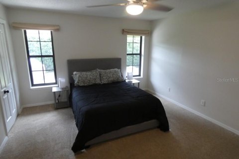 Casa en venta en Zephyrhills, Florida, 3 dormitorios, 178.84 m2 № 1912199 - foto 12