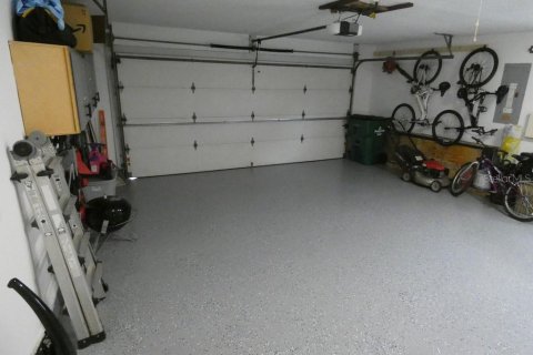 Casa en venta en Zephyrhills, Florida, 3 dormitorios, 178.84 m2 № 1912199 - foto 29