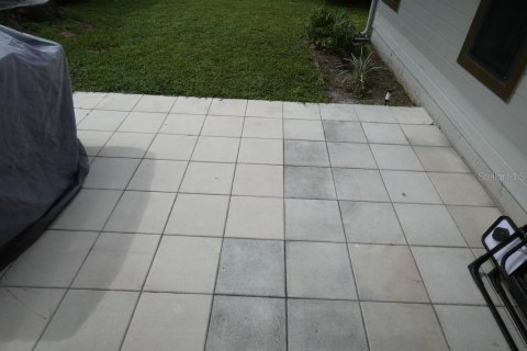 Casa en venta en Zephyrhills, Florida, 3 dormitorios, 178.84 m2 № 1912199 - foto 27