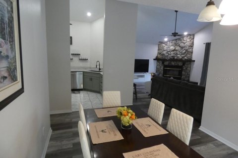 Casa en venta en Zephyrhills, Florida, 3 dormitorios, 178.84 m2 № 1912199 - foto 10