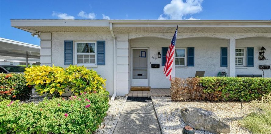 Condo in Bradenton, Florida, 1 bedroom № 1918037