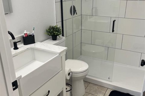 Condo in Bradenton, Florida, 1 bedroom  № 1918037 - photo 17