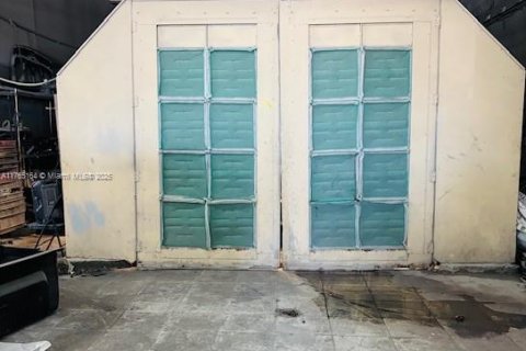 Propiedad comercial en venta en Cutler Bay, Florida № 2055374 - foto 4