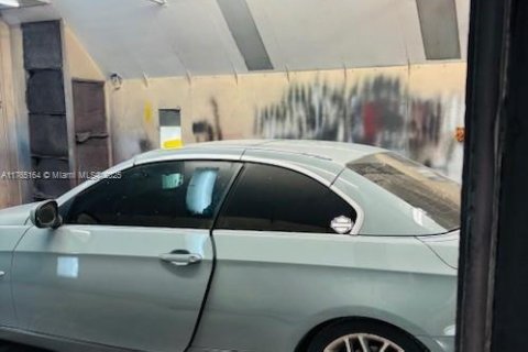 Propiedad comercial en venta en Cutler Bay, Florida № 2055374 - foto 2