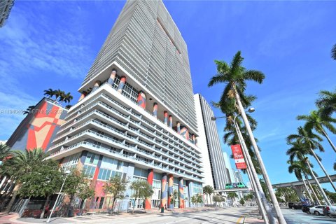 Condominio en Miami, Florida, 2 dormitorios № 1998825