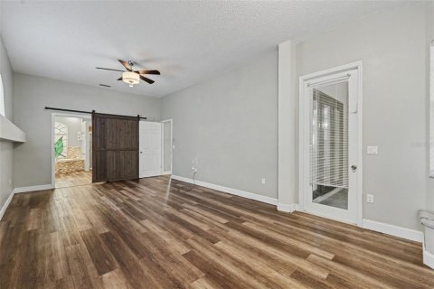 Villa ou maison à vendre à New Port Richey, Floride: 5 chambres, 262.73 m2 № 2149977 - photo 8