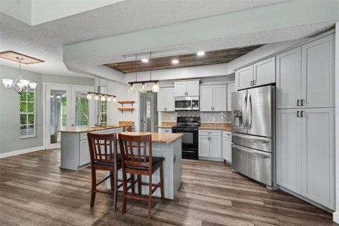 Villa ou maison à vendre à New Port Richey, Floride: 5 chambres, 262.73 m2 № 2149977 - photo 20