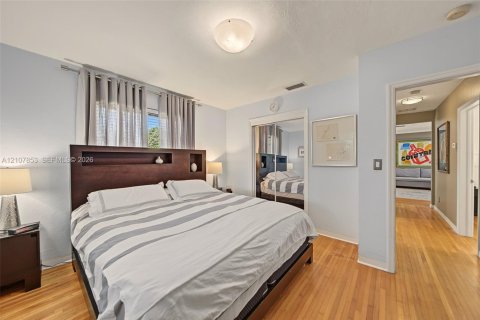 House in Miami Shores, Florida 3 bedrooms № 2427808 - photo 13
