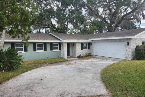 House in Tampa, Florida 3 bedrooms, 154.87 sq.m. № 1542405 - photo 2