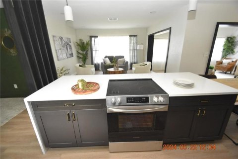 House in Tampa, Florida 3 bedrooms, 154.87 sq.m. № 1542405 - photo 24