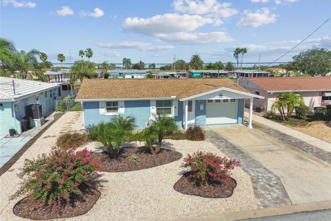 Casa en venta en Hudson, Florida, 2 dormitorios, 89.74 m2 № 1851455 - foto 2
