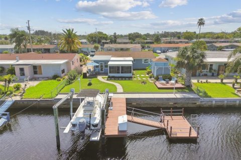 Casa en venta en Hudson, Florida, 2 dormitorios, 89.74 m2 № 1851455 - foto 7