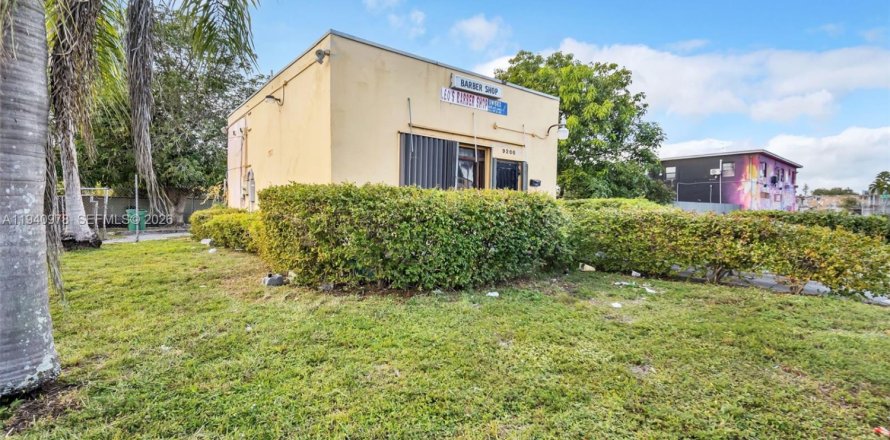 Immobilier commercial à Miami, Floride № 2178102