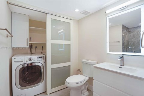 Copropriété à louer à Aventura, Floride: 2 chambres, 136.01 m2 № 2080398 - photo 18
