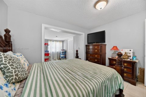 Villa ou maison à vendre à Orlando, Floride: 3 chambres, 210.33 m2 № 2270791 - photo 19