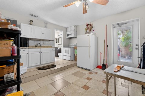Villa ou maison à vendre à Orlando, Floride: 3 chambres, 210.33 m2 № 2270791 - photo 11