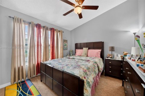 Villa ou maison à vendre à Orlando, Floride: 3 chambres, 210.33 m2 № 2270791 - photo 24