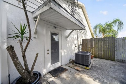 Villa ou maison à vendre à Orlando, Floride: 3 chambres, 210.33 m2 № 2270791 - photo 23