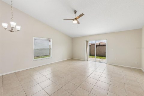 Купить виллу или дом в Киссимми, Флорида 7 комнат, 130.99м2, № 2304402 - фото 8
