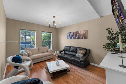 Купить виллу или дом в Майами, Флорида 4 спальни, 213.86м2, № 1936027 - фото 16