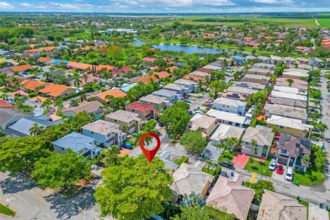 Купить виллу или дом в Майами, Флорида 4 спальни, 213.86м2, № 1936027 - фото 11