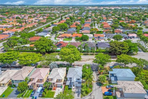 Купить виллу или дом в Майами, Флорида 4 спальни, 213.86м2, № 1936027 - фото 5