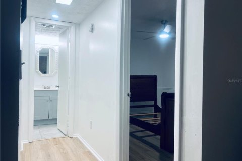 Condo in Orlando, Florida, 1 bedroom  № 2277668 - photo 23