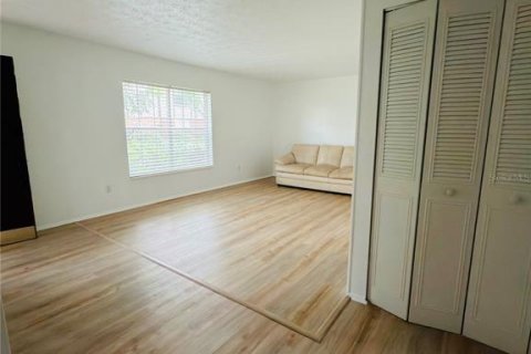 Condo in Orlando, Florida, 1 bedroom  № 2277668 - photo 15