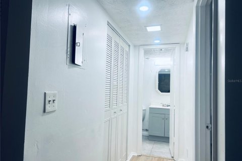 Condo in Orlando, Florida, 1 bedroom  № 2277668 - photo 21