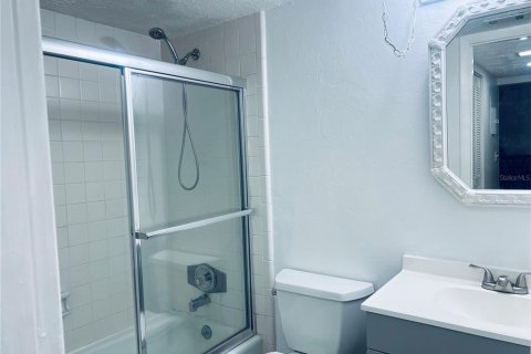 Condo in Orlando, Florida, 1 bedroom  № 2277668 - photo 25