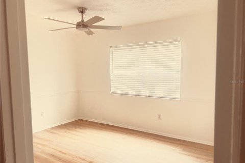 Condo in Orlando, Florida, 1 bedroom  № 2277668 - photo 8