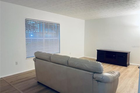 Condo in Orlando, Florida, 1 bedroom  № 2277668 - photo 19