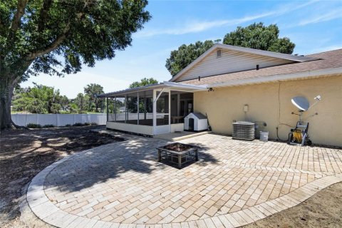 House in Winter Haven, Florida 3 bedrooms, 159.05 sq.m. № 2117879 - photo 27