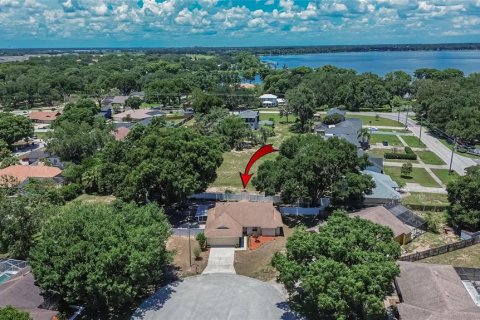 Casa en Winter Haven, Florida 3 dormitorios, 159.05 m2 № 2117879