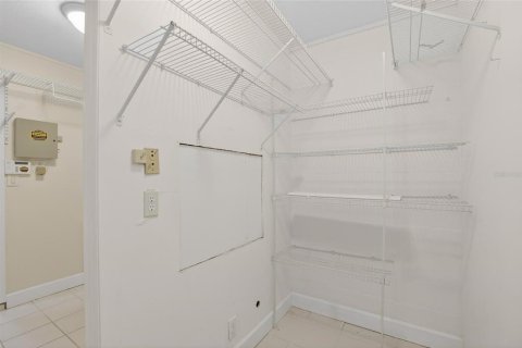 House in Winter Haven, Florida 3 bedrooms, 159.05 sq.m. № 2117879 - photo 20