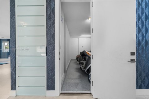 Casa en venta en Doral, Florida, 4 dormitorios, 281.49 m2 № 2058164 - foto 6