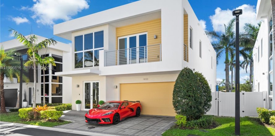 Casa en Doral, Florida 4 dormitorios, 281.49 m2 № 2058164