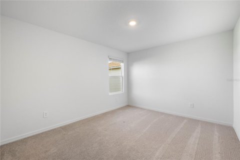 House in Lakeland, Florida 5 bedrooms, 216.09 sq.m. № 2259457 - photo 24