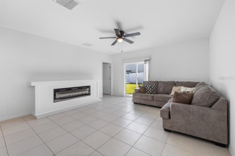 House in Lakeland, Florida 5 bedrooms, 216.09 sq.m. № 2259457 - photo 5