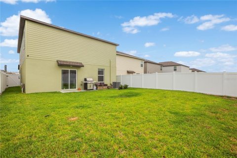 House in Lakeland, Florida 5 bedrooms, 216.09 sq.m. № 2259457 - photo 3